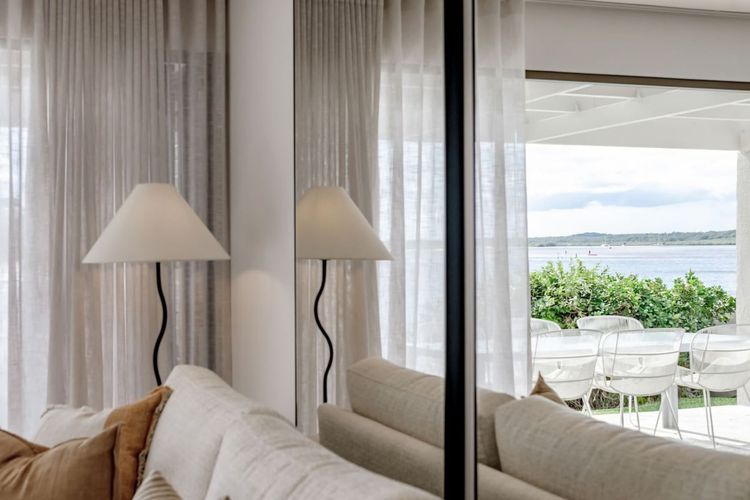Bella Vista Waterfront Luxury