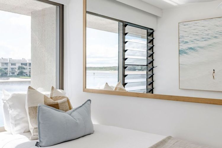 Bella Vista Waterfront Luxury