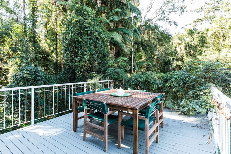 The Beach House – Pool – Tennis Court – Location!