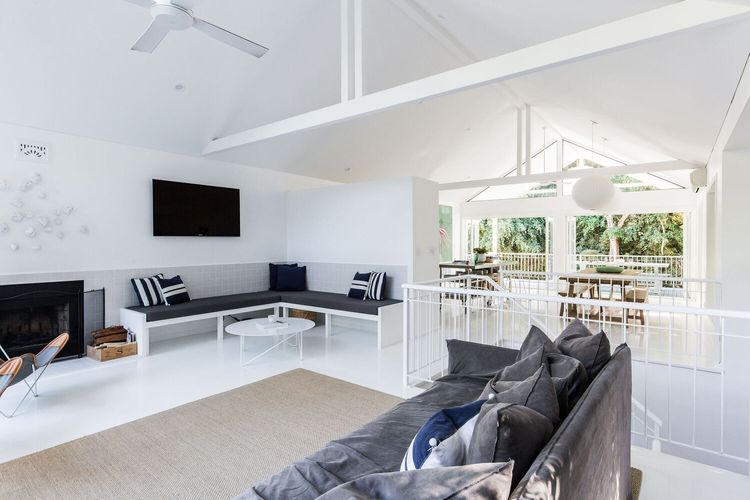 The Beach House – Pool – Tennis Court – Location!