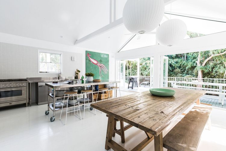 The Beach House – Pool – Tennis Court – Location!