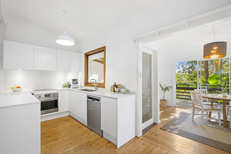 Angophora Beach House