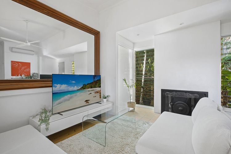 Angophora Beach House