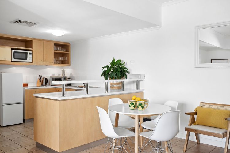 Iluka Apartments – The Lighthouse