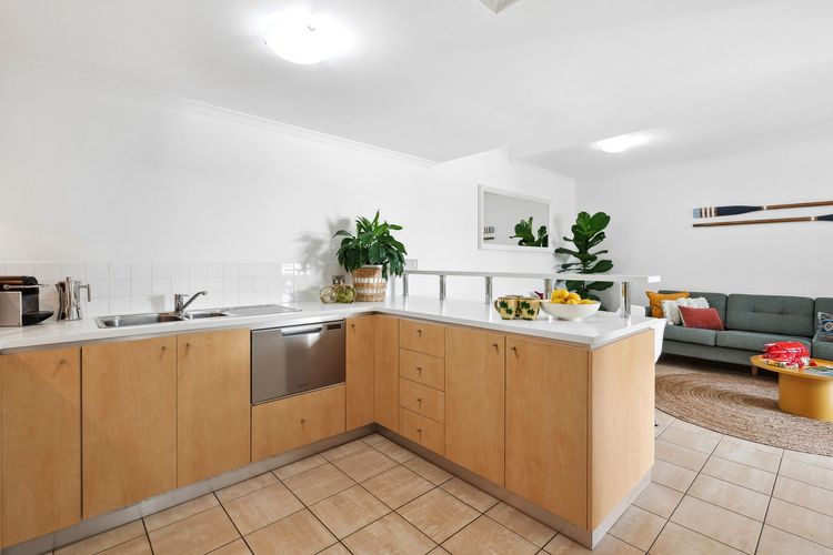 Iluka Apartments – The Lighthouse