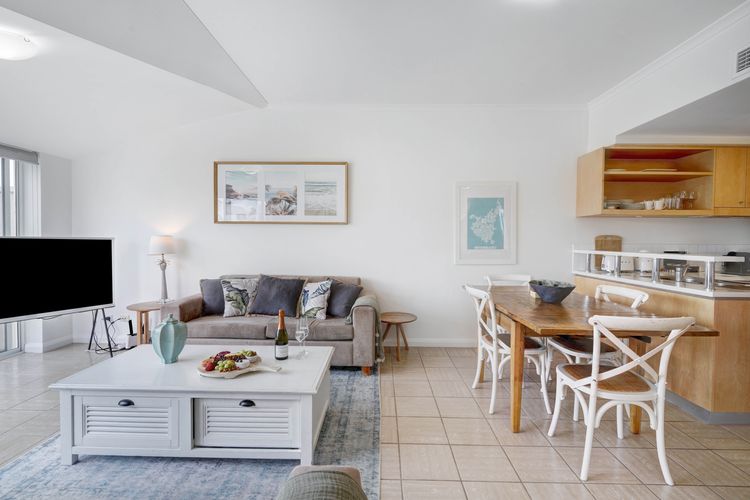Iluka Apartments – The Lookout