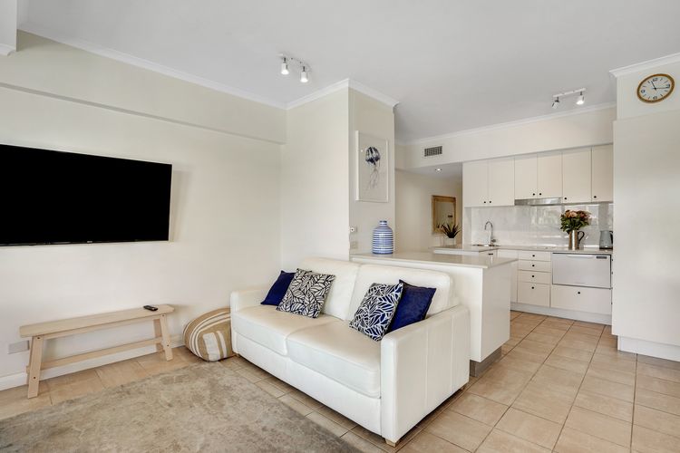 Iluka Apartments – The Masthead