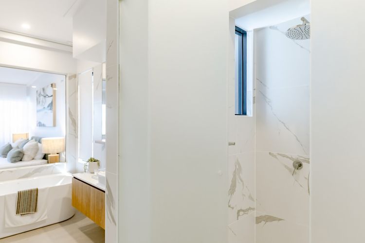 The Hamptons Lake House Noosa Heads Luxury House