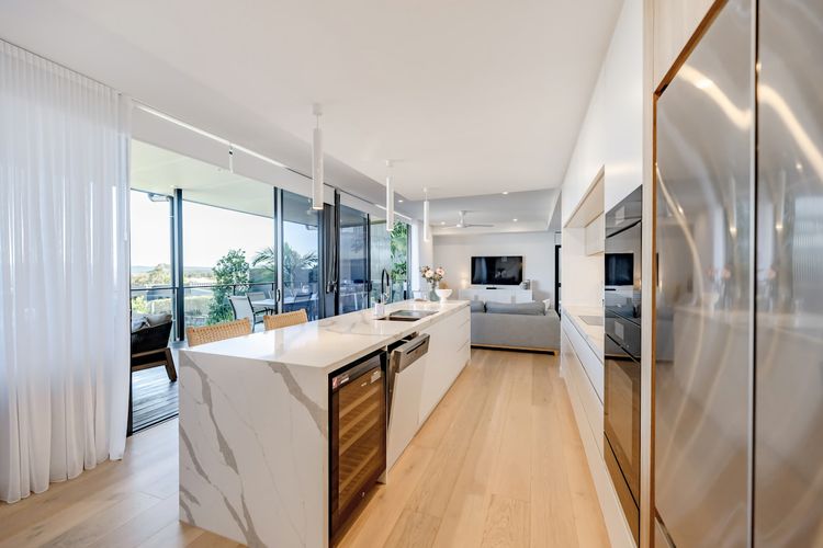 The Hamptons Lake House Noosa Heads Luxury House