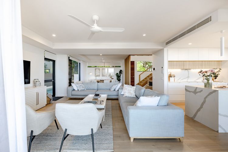 The Hamptons Lake House Noosa Heads Luxury House