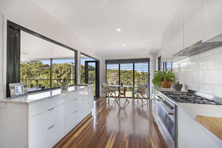 Beautiful Sunshine Beach Retreat with Heated Pool