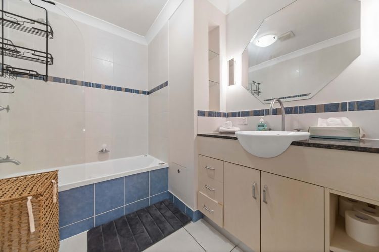 Near Beach 2 BR unit The Strand