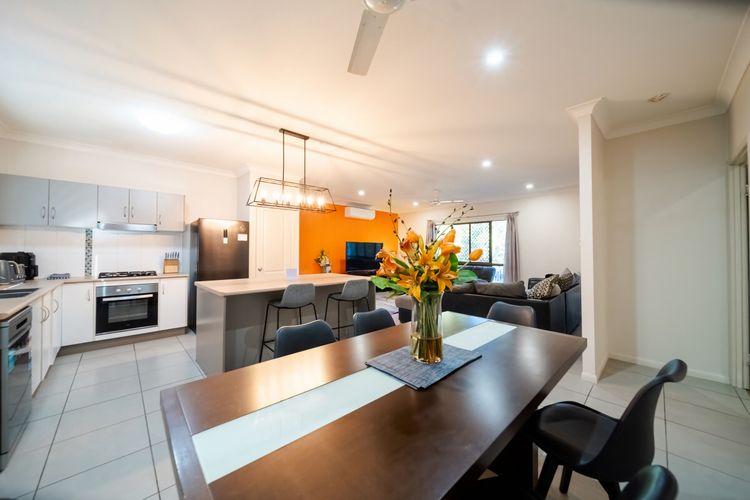 Dining area image 2