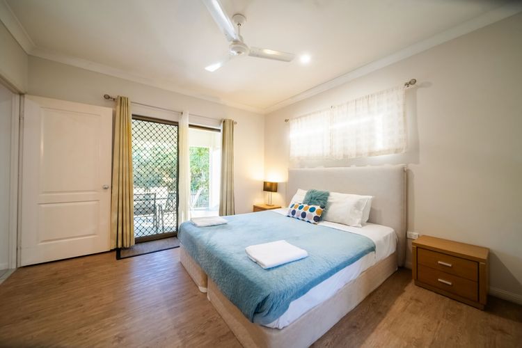 Bedroom 1 image 1
