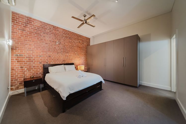 Bedroom 1 image 1