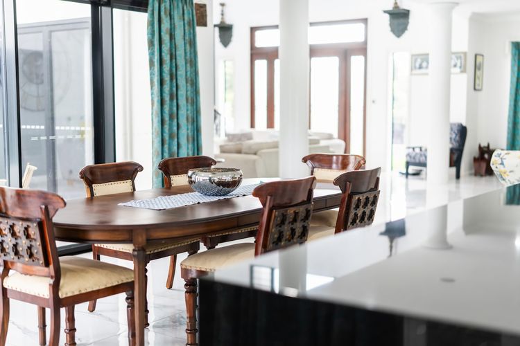 Dining area image 3
