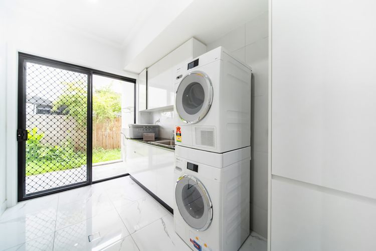 Laundry area image 1