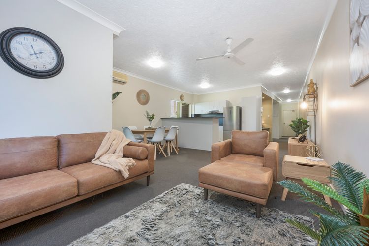 South Townsville Apartment, Walk to Cafes & Dining
