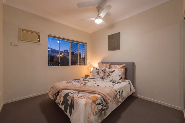 South Townsville Apartment, Walk to Cafes & Dining
