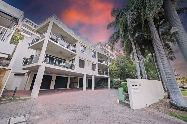 Exterior image 2