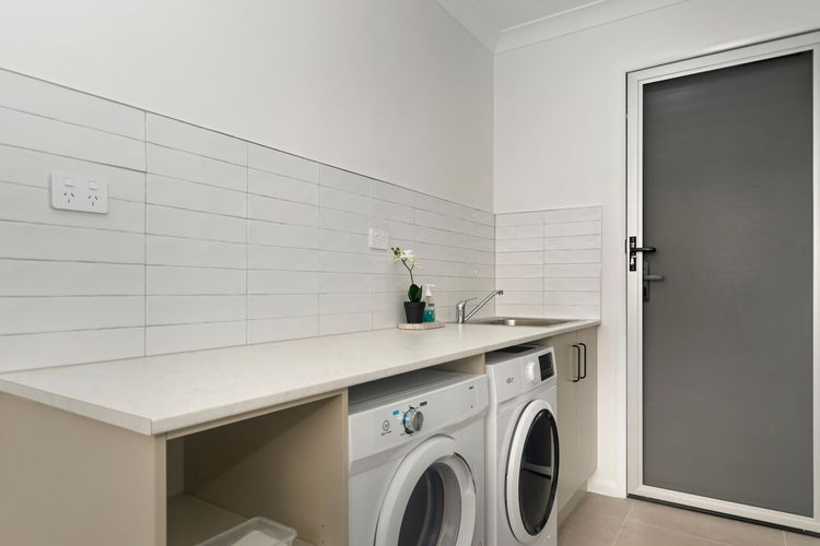 Laundry area image 1