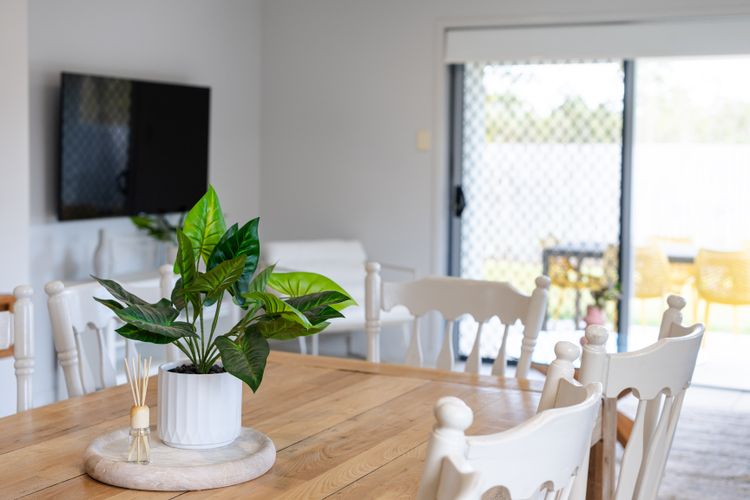 Modern 4BR Retreat 7C Space Comfort for All Vacation Home in Burdell