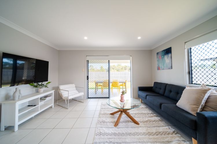 Modern 4BR Retreat 7C Space Comfort for All Vacation Home in Burdell