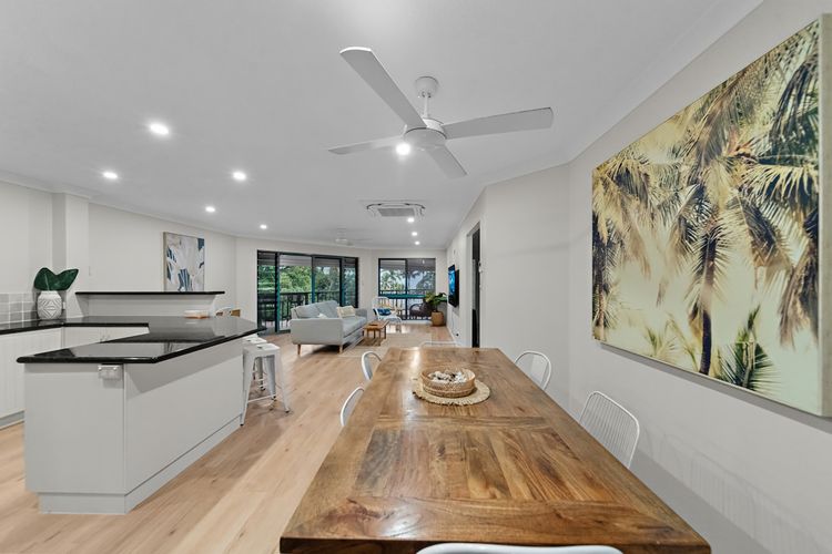 Dining area image 1