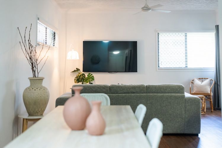 Living room image 3