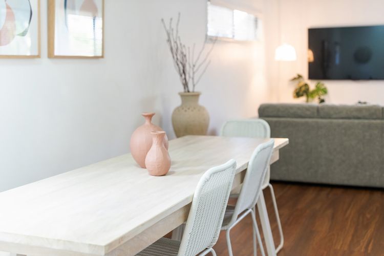 Dining area image 3