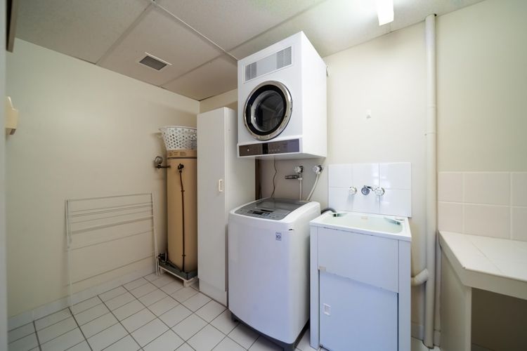 Laundry area image 1