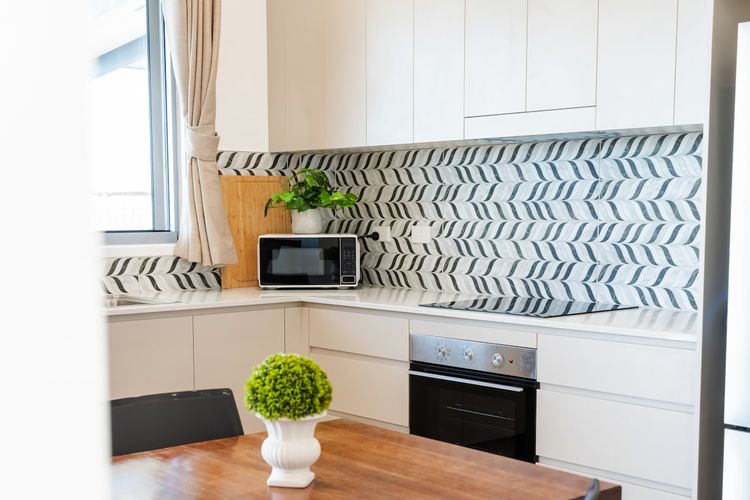 Full kitchen image 2