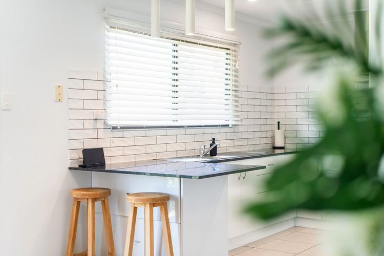 Full kitchen 1 image 2