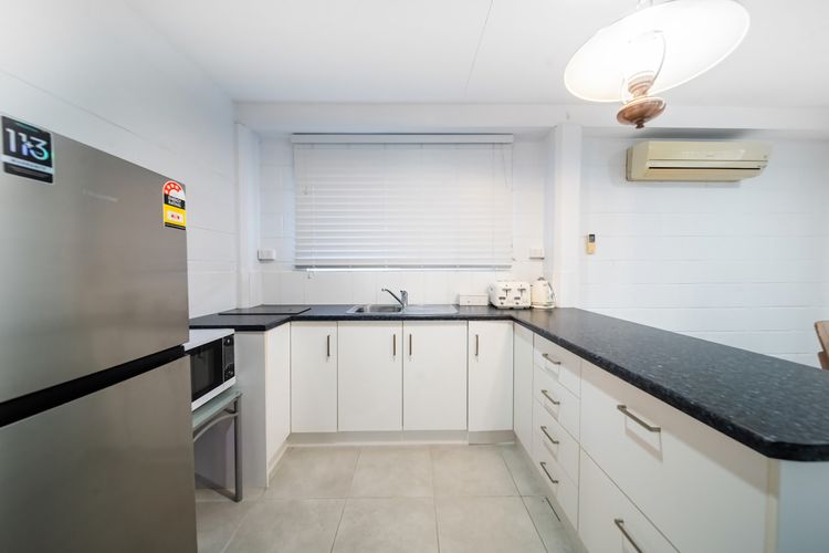 Full kitchen 2 image 1