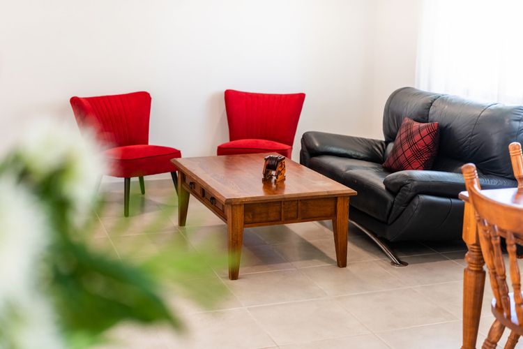 Living room 1 image 4