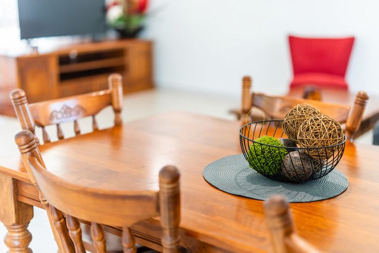 Dining area image 2