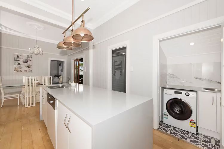 Renovated 4BR Home Queenslander Prime Townsville