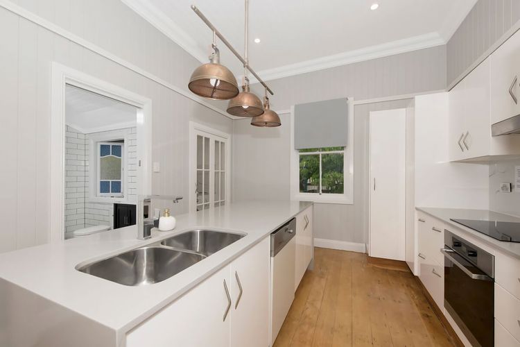 Renovated 4BR Home Queenslander Prime Townsville