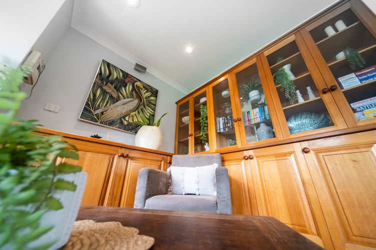 Living room image 3