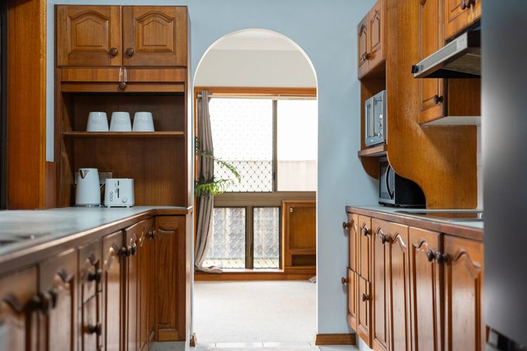 Full kitchen image 3