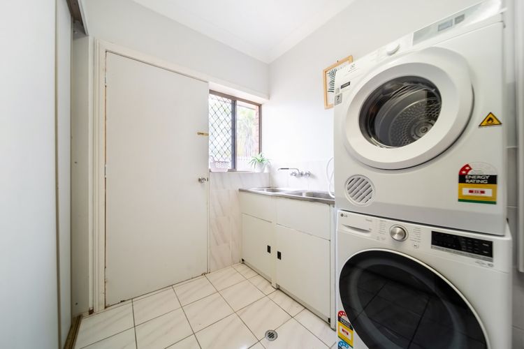 Laundry area image 1
