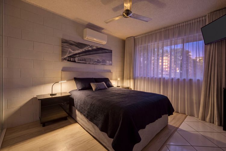 Strand Apartment, Ocean Views & Central Location