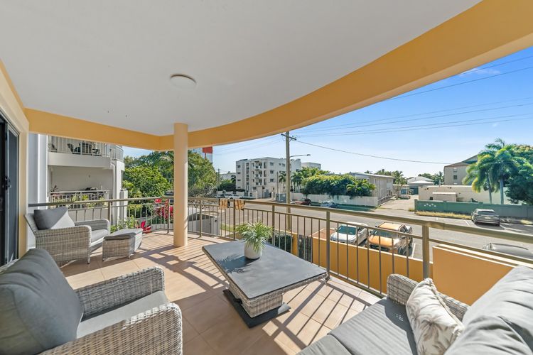 Balcony image 1