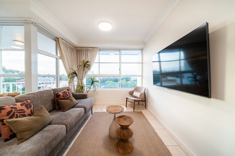 Living room image 3