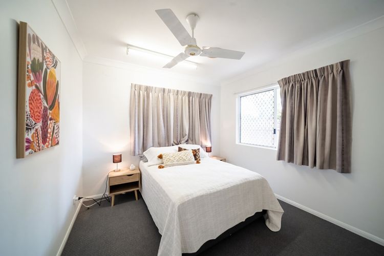 Bedroom 1 image 1