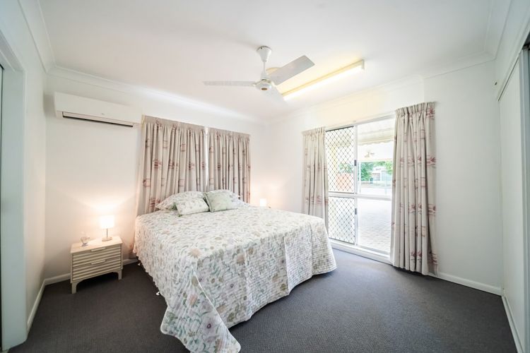 Bedroom 3 image 1