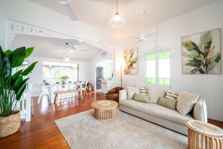 Tropical getaway 10 min to city Vacation Home in Hermit Park