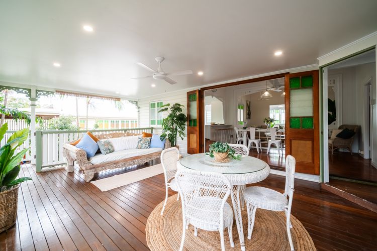Tropical getaway 10 min to city Vacation Home in Hermit Park