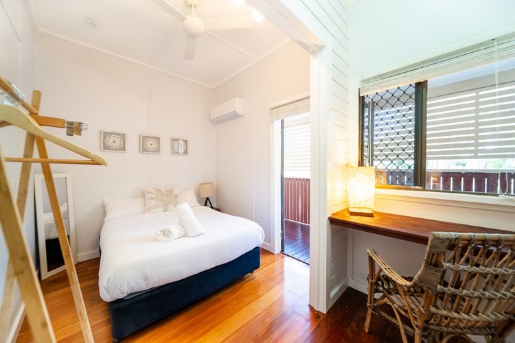 Bedroom 3 image 1