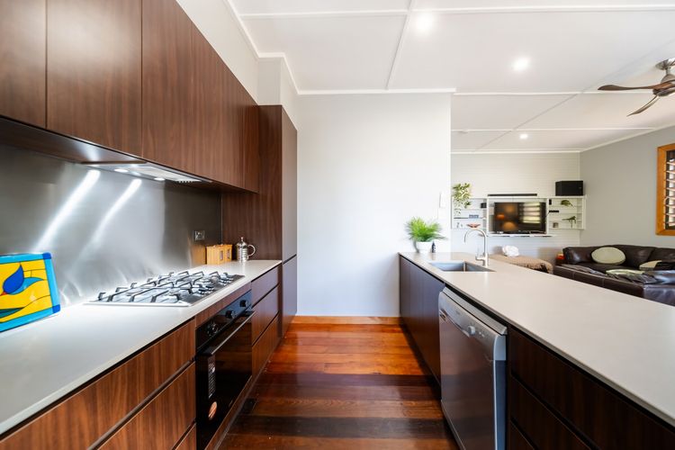 Full kitchen image 4